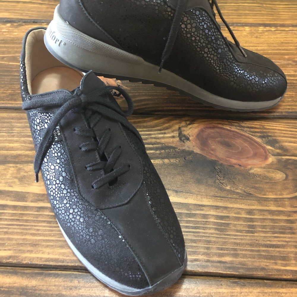 Finn Comfort Ladies Casual Athletic Shoe 9.5 US